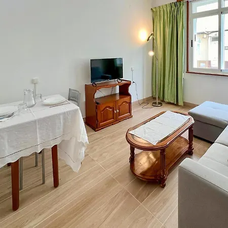 Appartamento 2 Bedroom Amazing In La Coruña